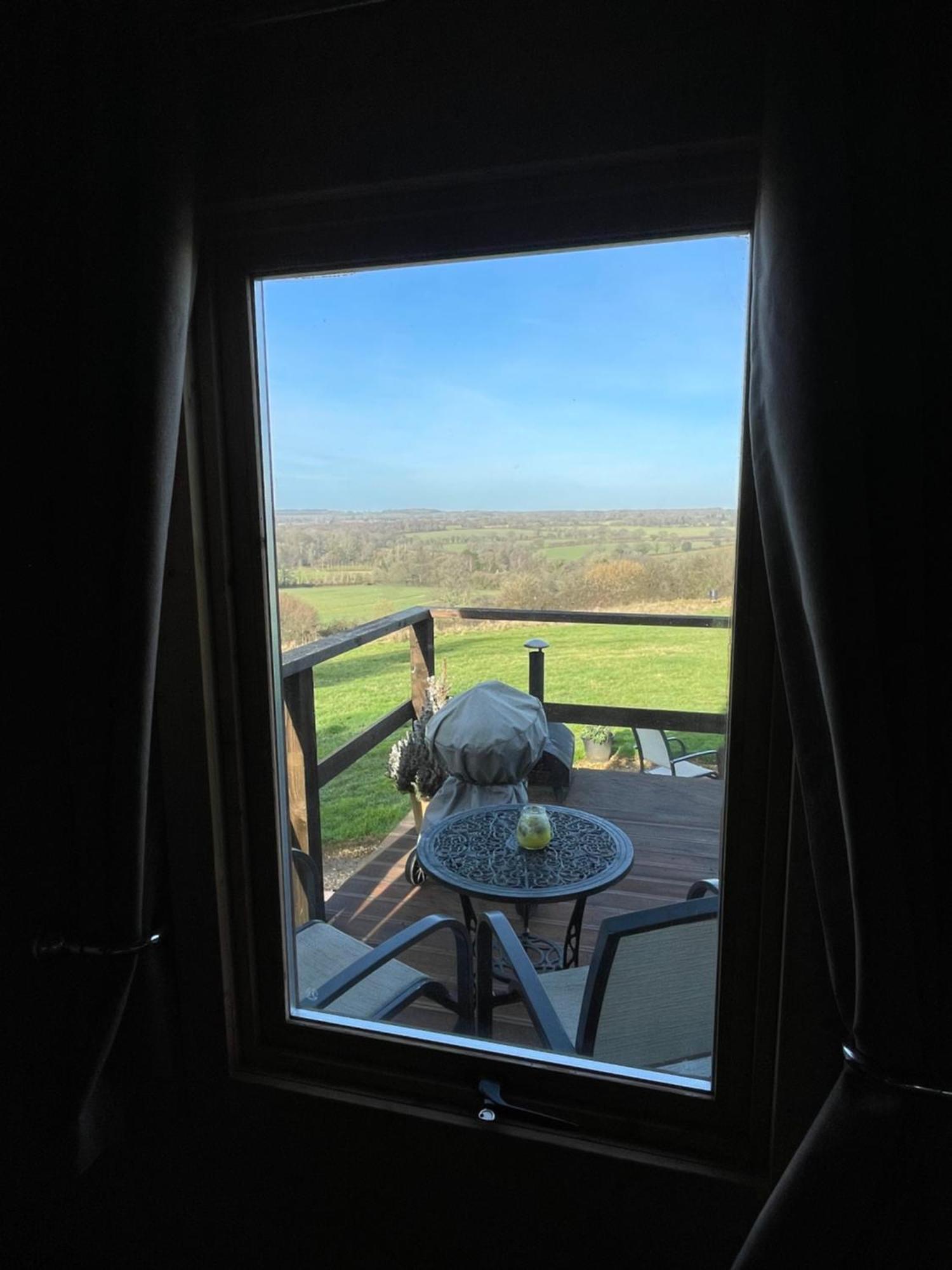 Cosy Cabin In Annie'S Meadow West Meon Exterior foto